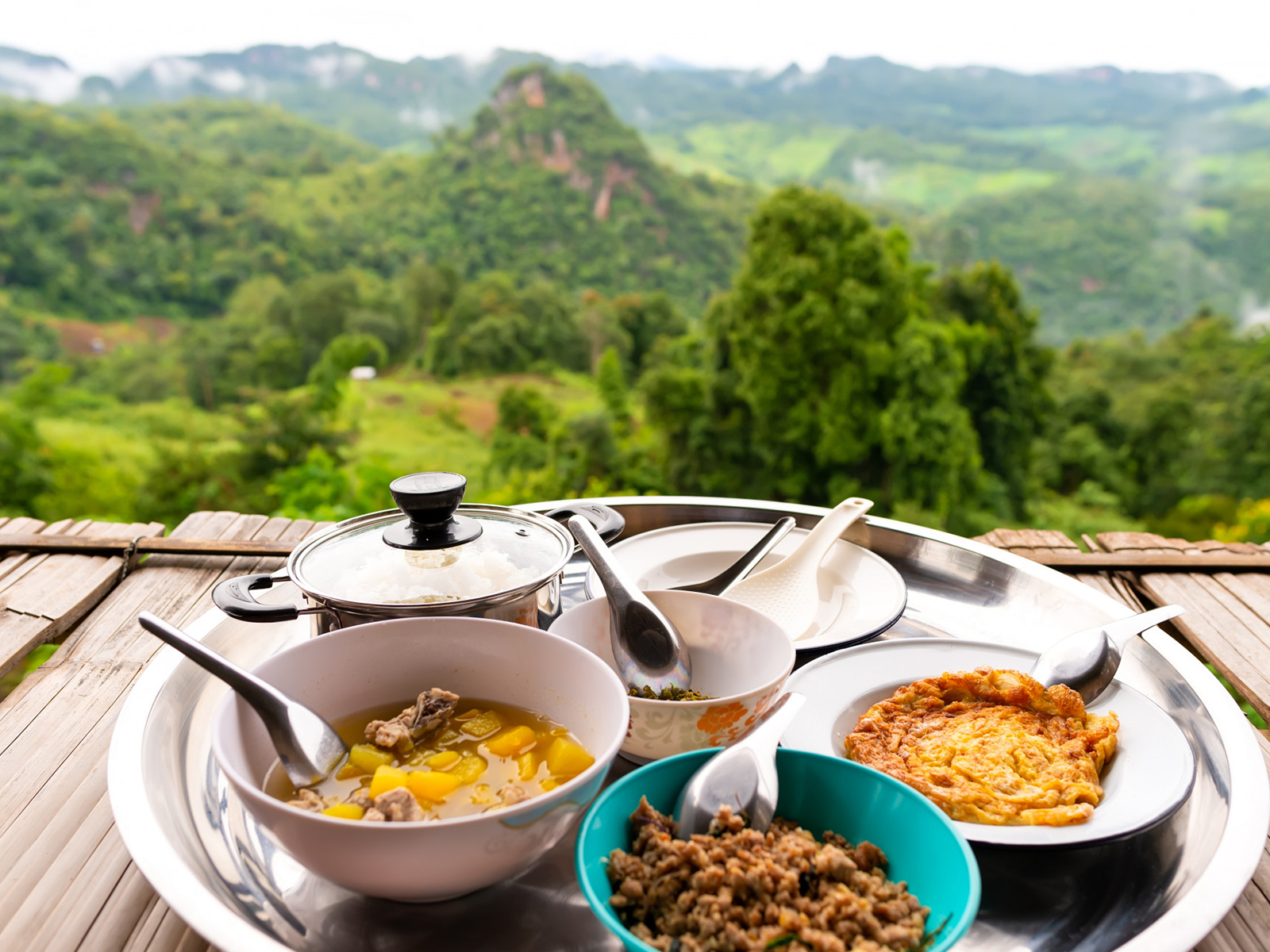 Chef's Plantation Table — Chef